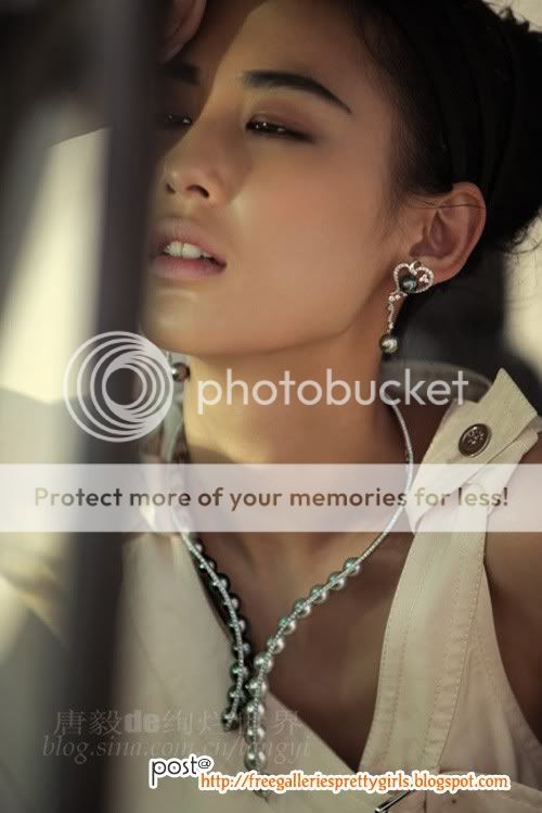 China star - Huang Sheng Yi