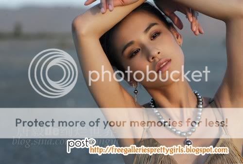 China star - Huang Sheng Yi