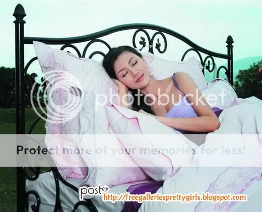 Michelle Reis - Beautiful